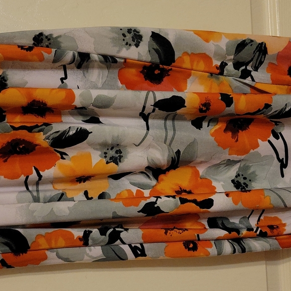 Sundress - Picture 2 of 8